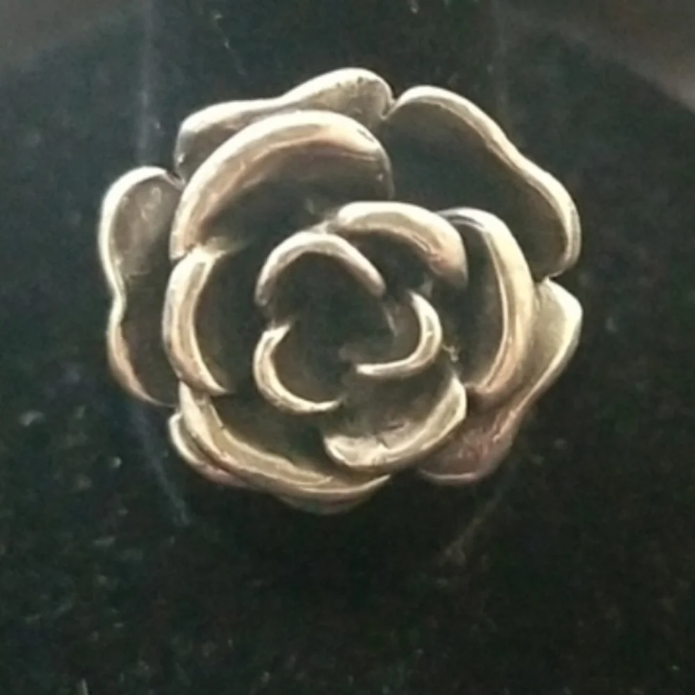 Sterling silver rose ring.